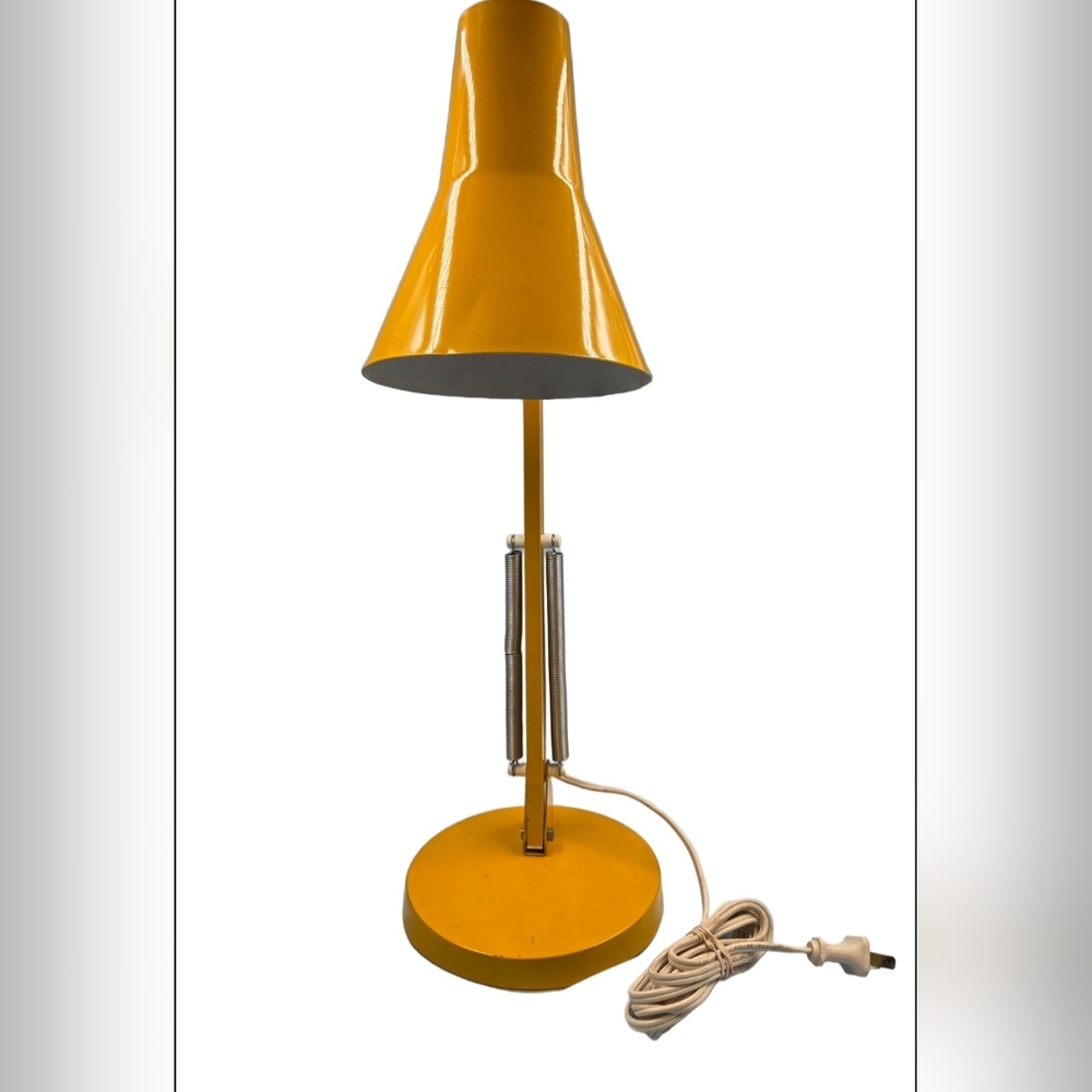 💡Vintage Lyskaer (Canada) Ltd. Mid-Century Modern Desk Lamp - Picture 2 of 15